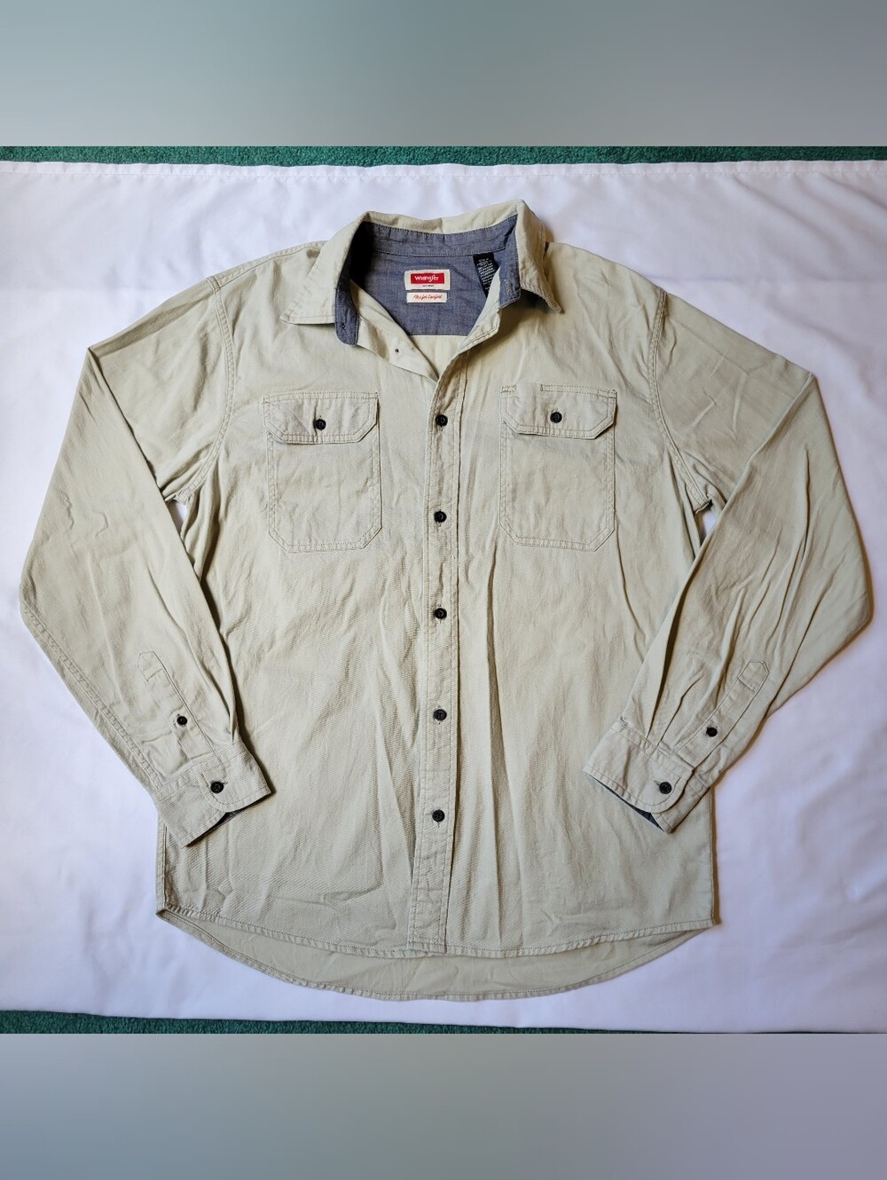 Wrangler Flex for Comfort Long Sleeve Button-Up Shirt Tan Size M